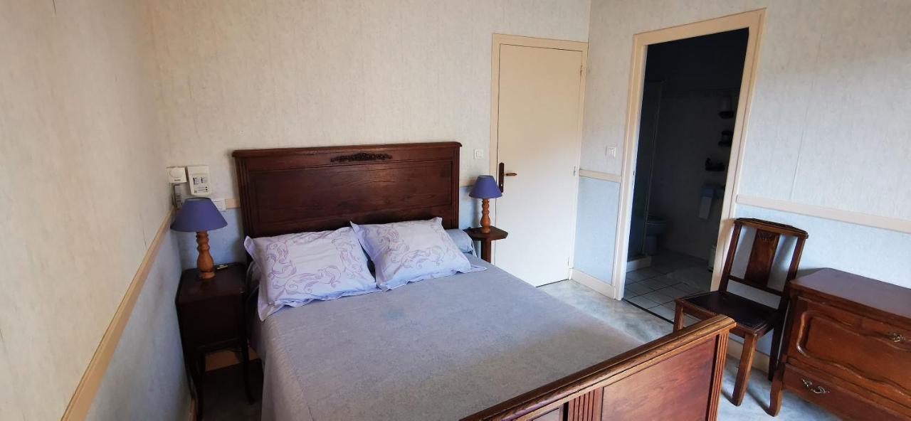 Bed and Breakfast Le Fidele Saint-Chamant Zewnętrze zdjęcie