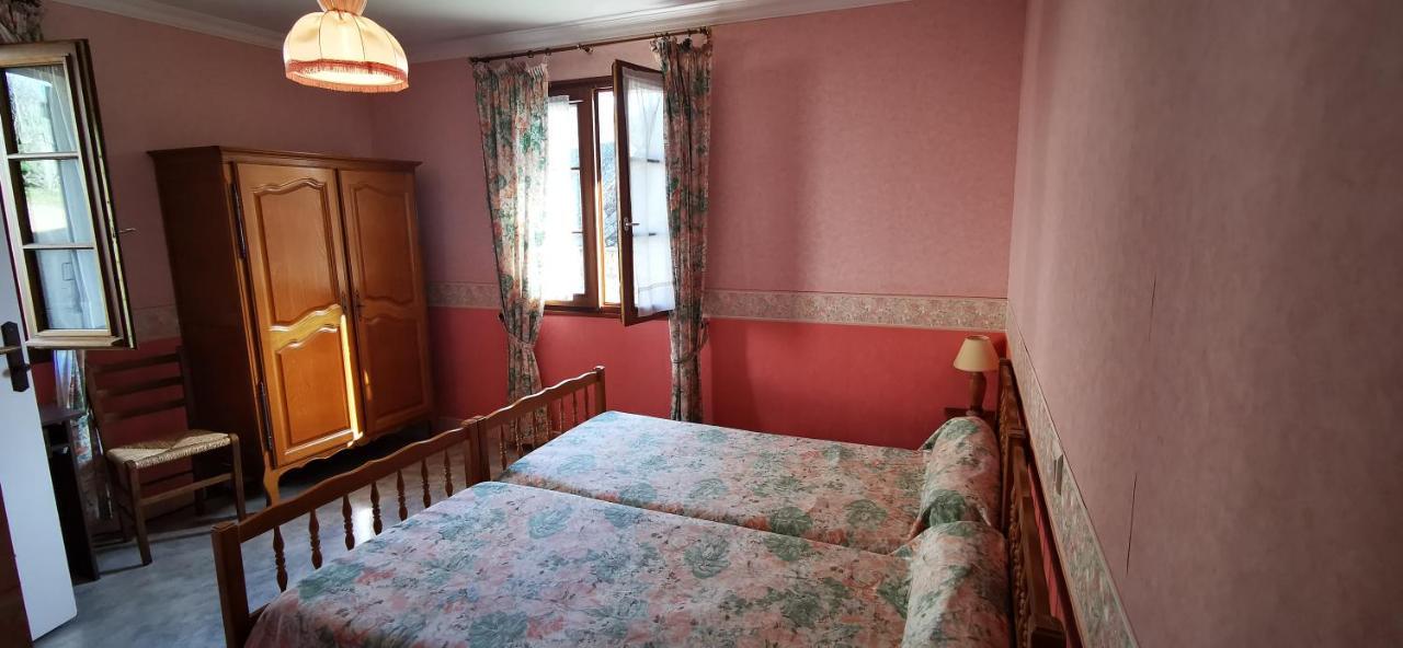 Bed and Breakfast Le Fidele Saint-Chamant Zewnętrze zdjęcie