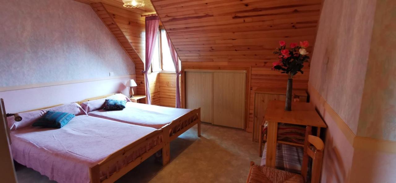 Bed and Breakfast Le Fidele Saint-Chamant Zewnętrze zdjęcie