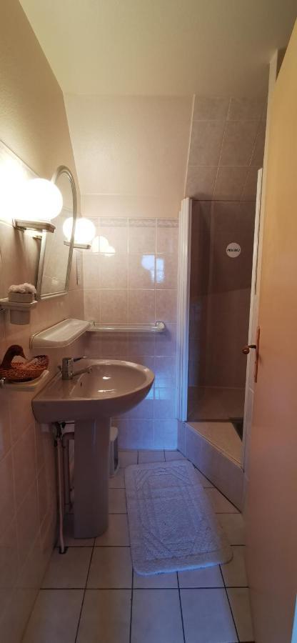 Bed and Breakfast Le Fidele Saint-Chamant Zewnętrze zdjęcie
